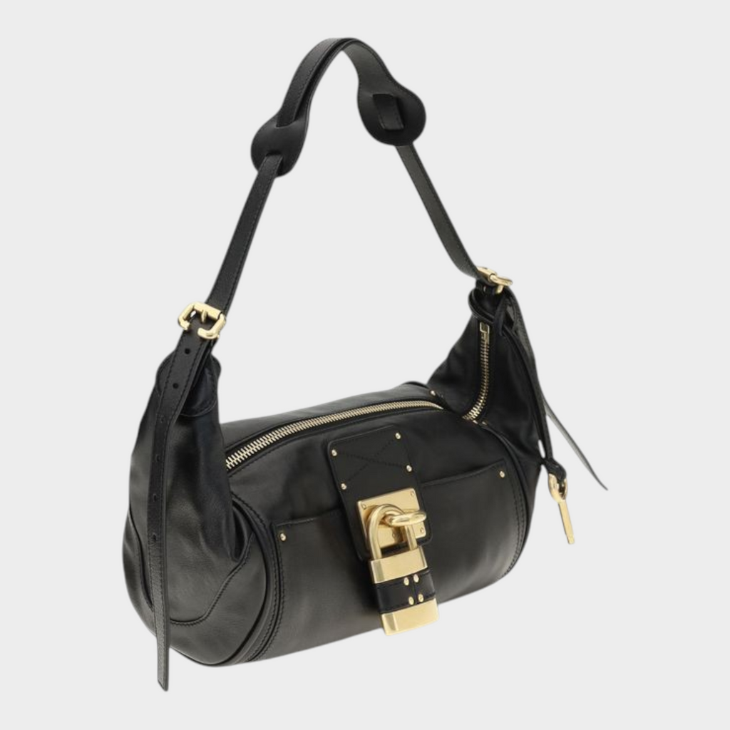 Esmire & Co Chloé black calf leather Paddington shoulder bag featuring an iconic gold padlock and C-shaped buckles.